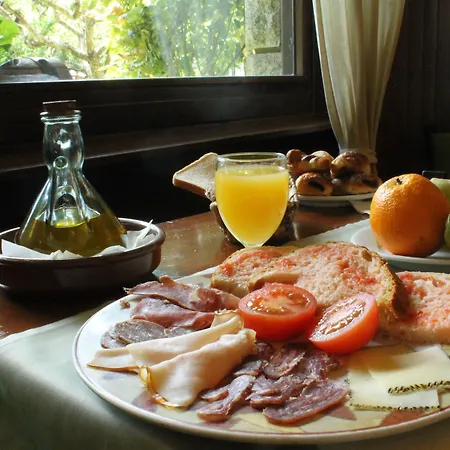 Saurat Hotel 3*