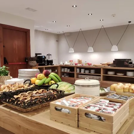 Hotel Saurat 3*