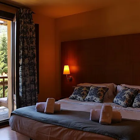 Saurat 3* إيسبوت