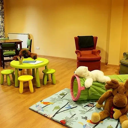 Saurat 3* إيسبوت