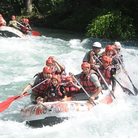 Hotel Saurat 3*
